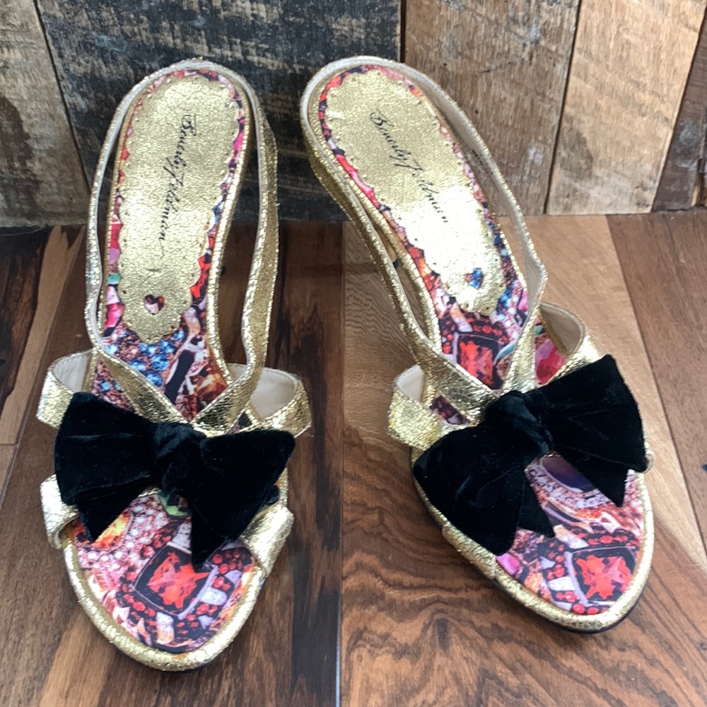 Beverly Feldman heels - NWOT